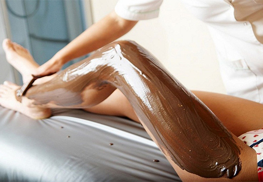 нога в шоколаде