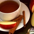 Напиток с яблоком и корицей