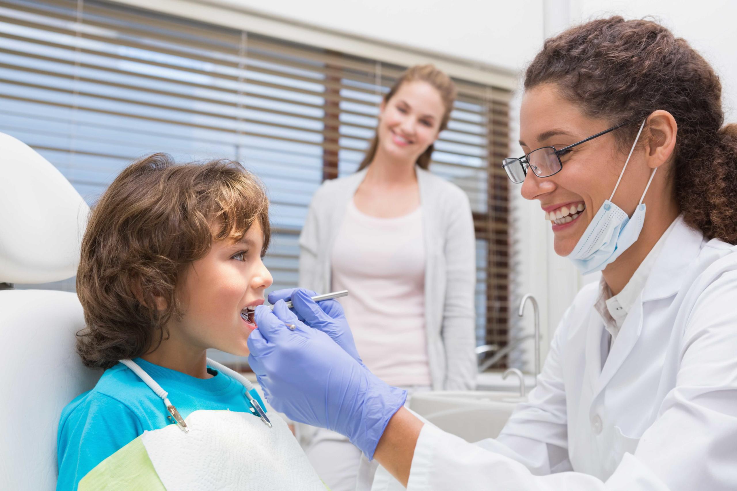 В какую стоматологическую клинику обратиться?